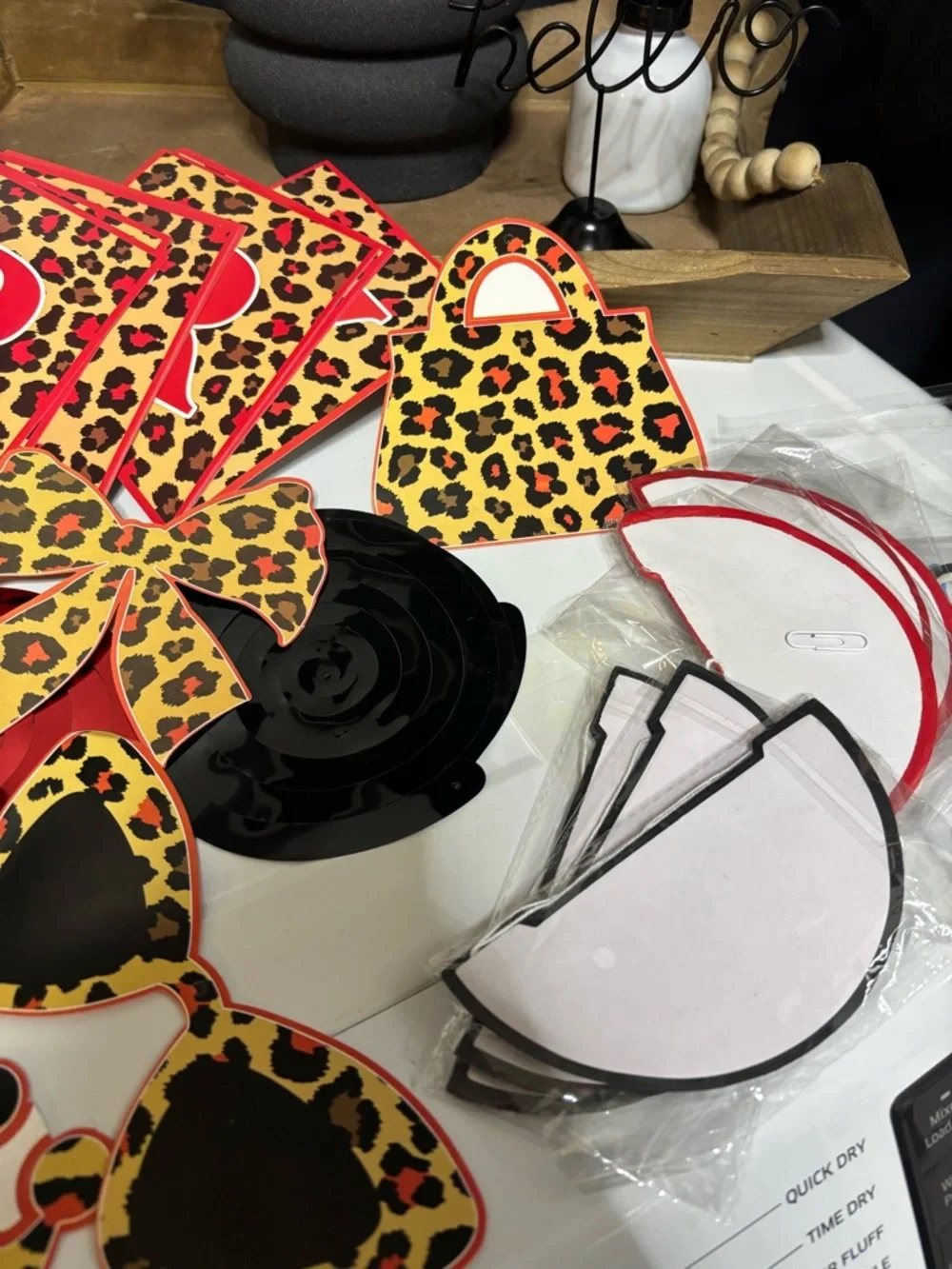 N/A vibrant leopard